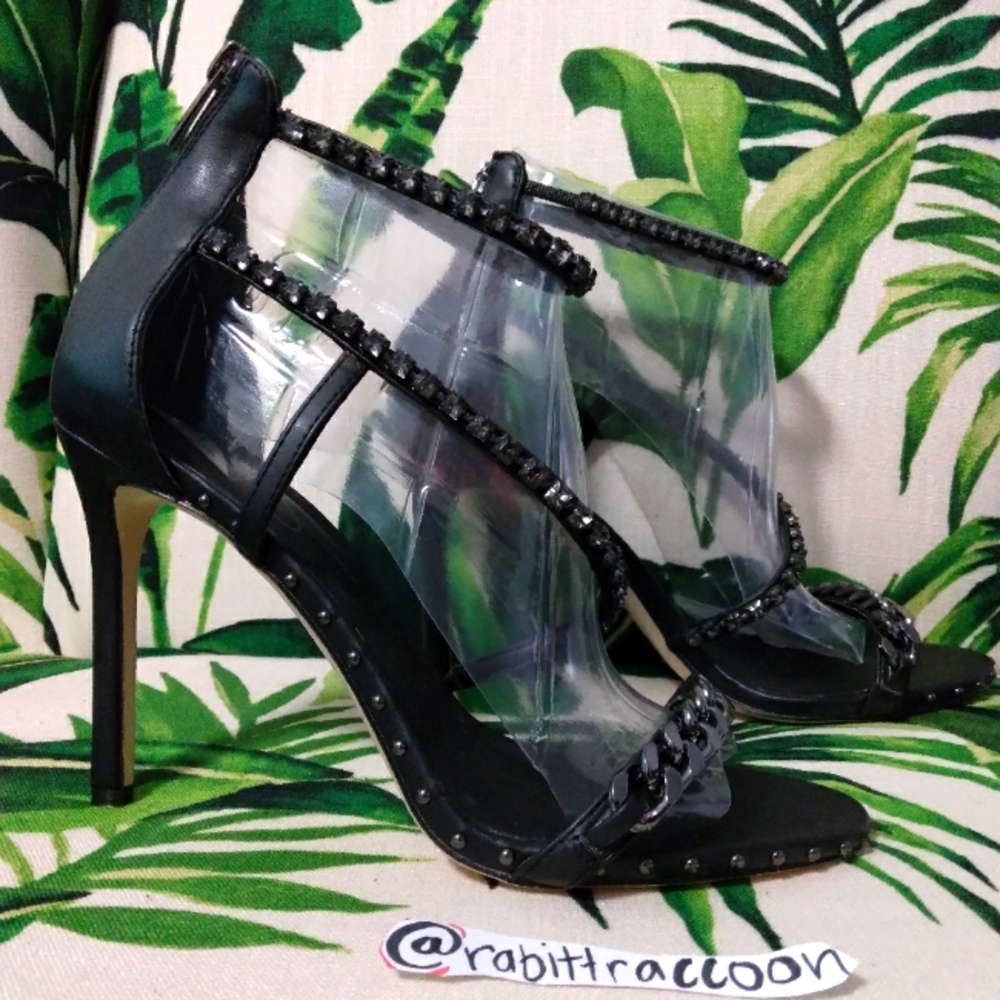Jessica Simpson "Janix"
